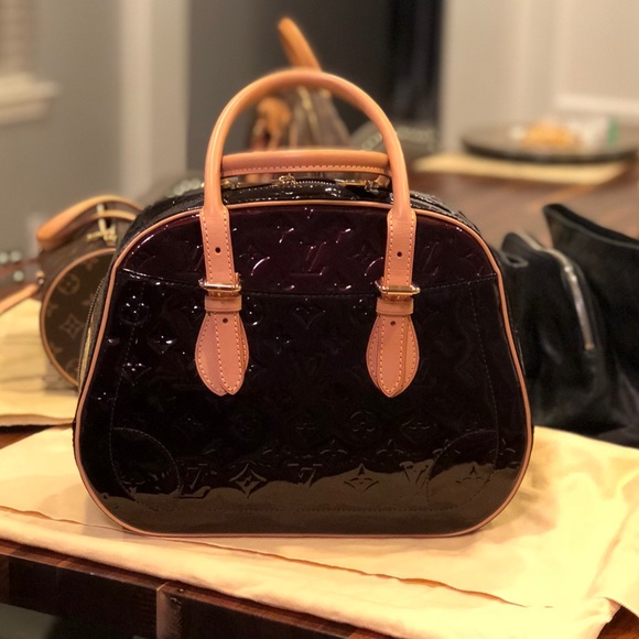 Louis Vuitton Handbags - Louis Vuitton Monogram Vermis Summit Drive